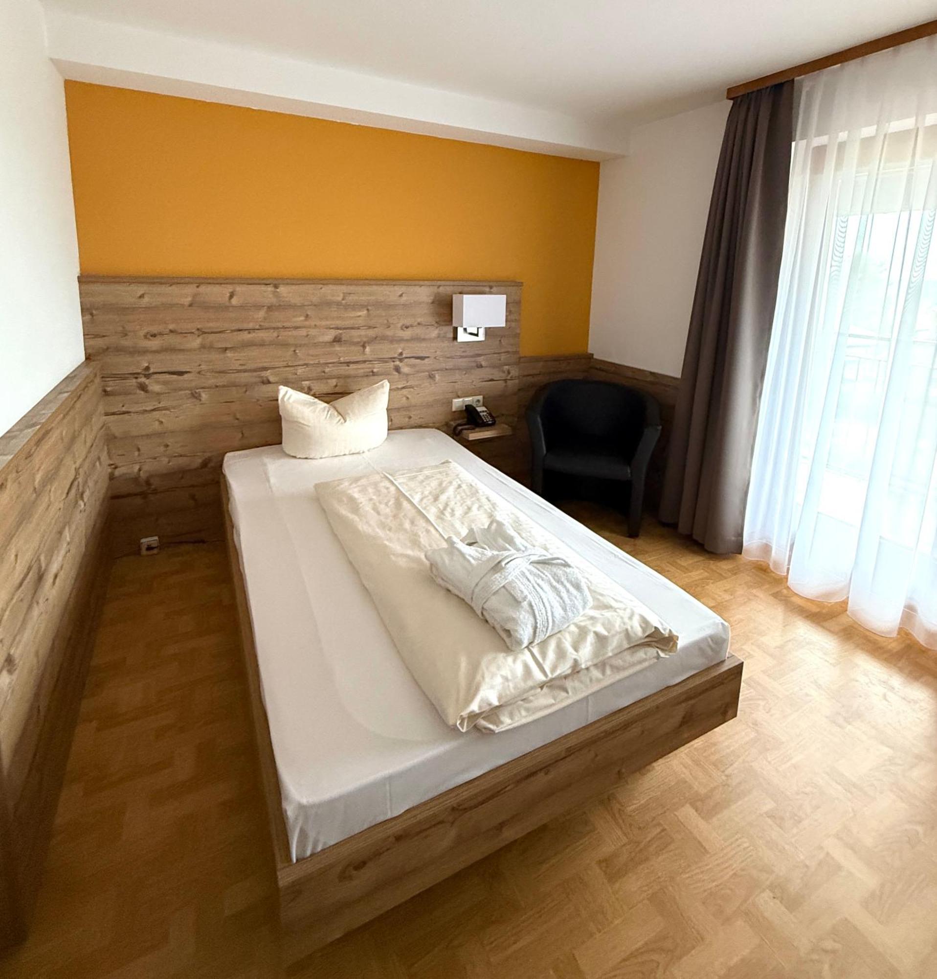 Hotel Traube Lossburg Luaran gambar