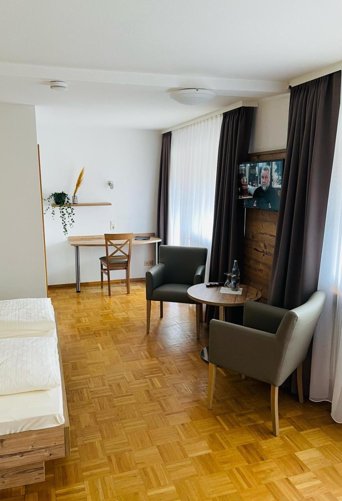 Hotel Traube Lossburg Luaran gambar